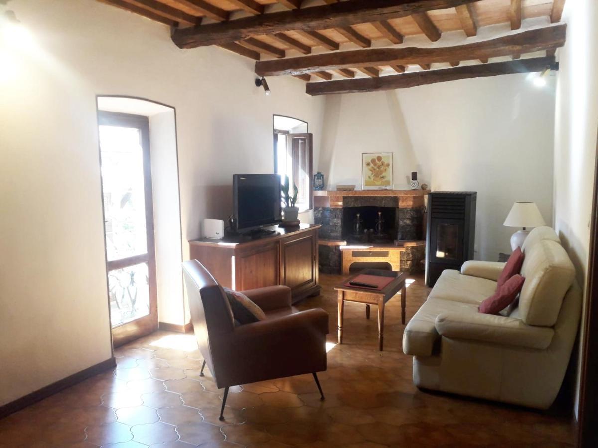 Casa Il Girasole Pitigliano Apartment Luaran gambar